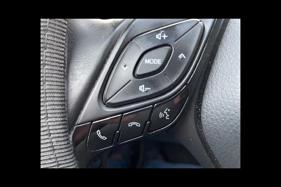 Toyota C-HR 1.8 Hybrid Style | Verwarmde stoelen (voor)| Navigatie+ camera