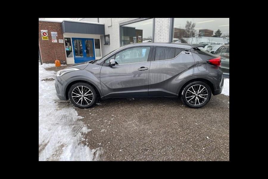 Toyota C-HR 1.8 Hybrid Style | Verwarmde stoelen (voor)| Navigatie+ camera