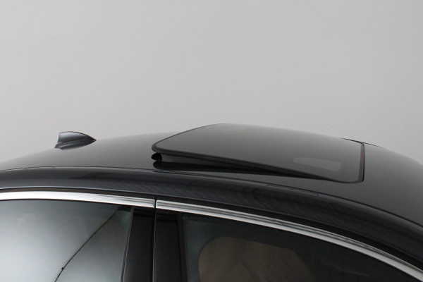 BMW 3 Serie 330e High Executive 292pk/Cognac Leer/Memory/Schuifdak/Luxury Line/ kleur MINERALGRAU/Achteruitrijcamera