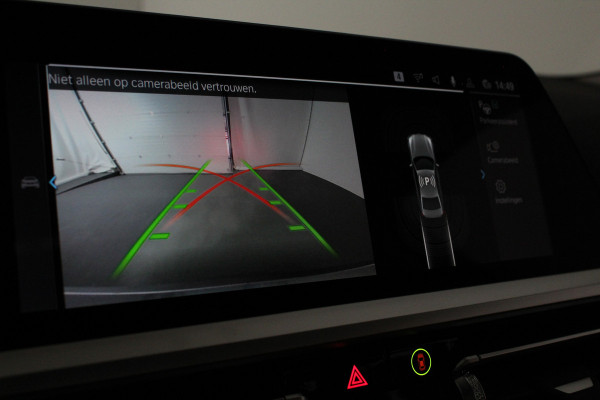 BMW 3 Serie 330e High Executive 292pk/Cognac Leer/Memory/Schuifdak/Luxury Line/ kleur MINERALGRAU/Achteruitrijcamera