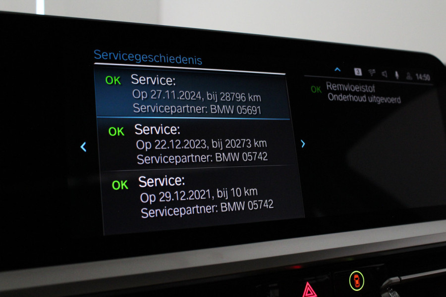 BMW 3 Serie 330e High Executive 292pk/Cognac Leer/Memory/Schuifdak/Luxury Line/ kleur MINERALGRAU/Achteruitrijcamera