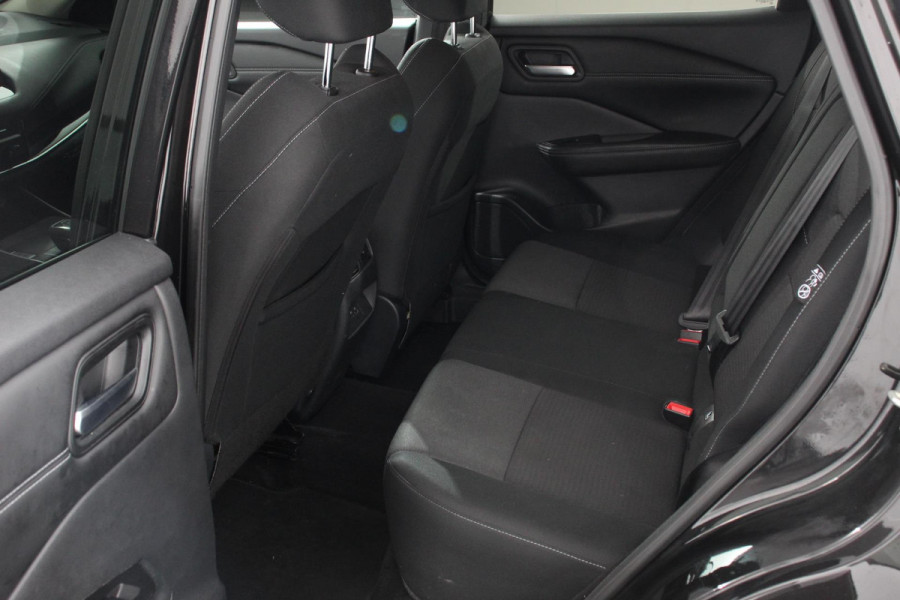 Nissan QASHQAI 1.3 DIG-T 158pk MHEV N-Connecta | Navigatie | Apple Carplay/Android Auto | 360 camera | Parkeersensoren | Adaptive Cruise Control | Stuur-en stoelverwarming | Blind Spot Assist | | Lane Assist | Ledverlichting voor | | Getinte ramen