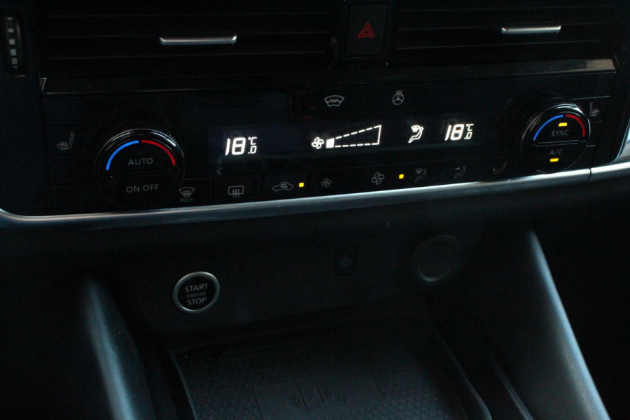 Nissan QASHQAI 1.3 DIG-T 158pk MHEV N-Connecta | Navigatie | Apple Carplay/Android Auto | 360 camera | Parkeersensoren | Adaptive Cruise Control | Stuur-en stoelverwarming | Blind Spot Assist | | Lane Assist | Ledverlichting voor | | Getinte ramen