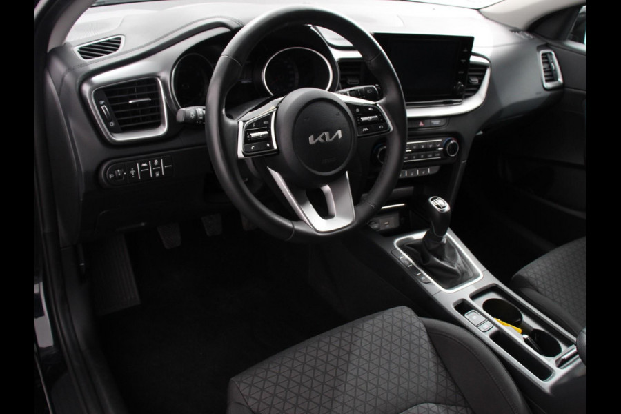 Kia Ceed Sportswagon 1.0 T-GDi Prestige | Navigatie | Apple Carplay/Android Auto | Climate Control | Cruise Control | Lane Assist | Stoel/Stuurverwarming | Privacy Glass | Camera
