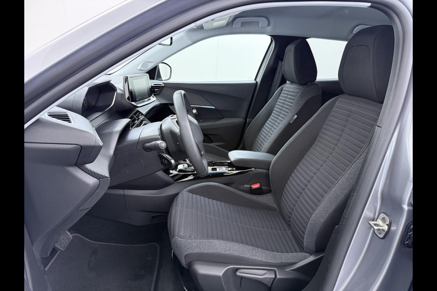 Peugeot e-2008 EV Active 50 kWh MEGA NETTE AUTO | COMPLEET ONDERHOUDEN | RIJKLAARPRIJS INCL. 12MND BOVAG | LEDKOPLAMPEN | ACHTERUITRIJCAMERA