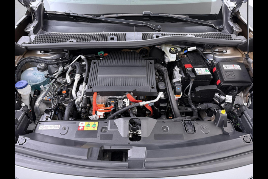 Peugeot e-2008 EV Active 50 kWh MEGA NETTE AUTO | COMPLEET ONDERHOUDEN | RIJKLAARPRIJS INCL. 12MND BOVAG | LEDKOPLAMPEN | ACHTERUITRIJCAMERA