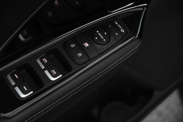 Kia Niro 1.6 GDi Plug-in Hybrid *1ste Eigenaar*Leer*Navigatie*Trekhaak*