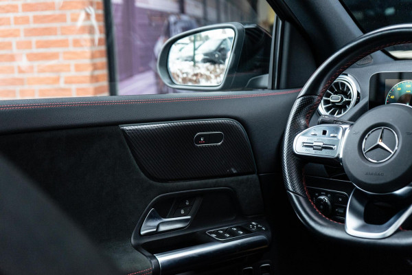 Mercedes-Benz GLA 250 e AMG Line Pano / Trekhaak / Camera