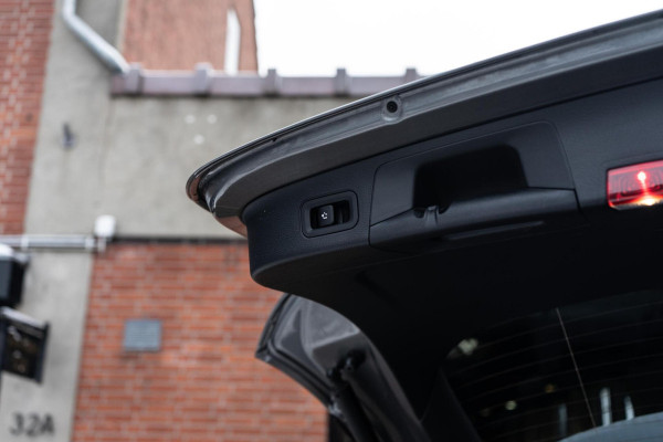 Mercedes-Benz GLA 250 e AMG Line Pano / Trekhaak / Camera