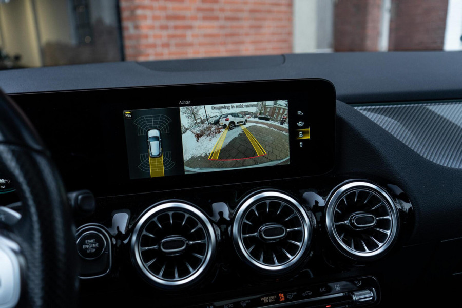Mercedes-Benz GLA 250 e AMG Line Pano / Trekhaak / Camera