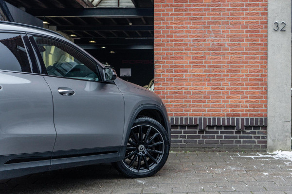 Mercedes-Benz GLA 250 e AMG Line Pano / Trekhaak / Camera