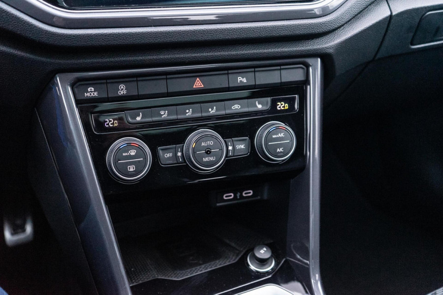 Volkswagen T-Roc 1.5 TSI R-Line Pano / Camera / ACC