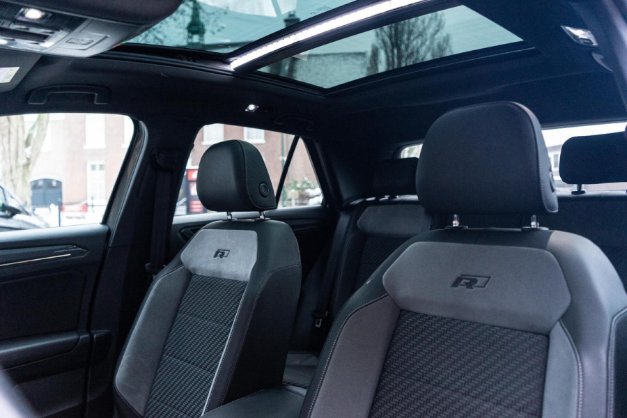 Volkswagen T-Roc 1.5 TSI R-Line Pano / Camera / ACC
