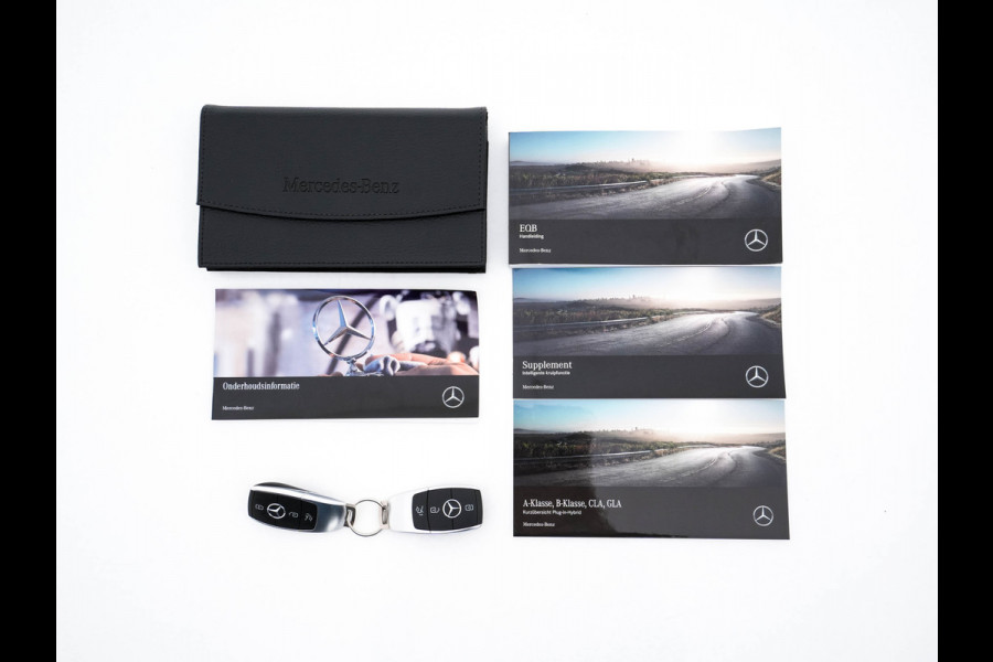 Mercedes-Benz EQB 300 4MATIC AMG-Line 67 kWh [ 3-Fase ] (INCL-BTW) *PANO | HEAD-UP | LEATHER-MICROFIBRE | MEMORY-PACK | WIDE-SCREEN-COCKPIT | FULL-LED | BLINDSPOT | AMBIENT-LIGHT | TOPVIEW | NAVI-FULLMAP | DAB+ | COMFORT/SEATS | ...