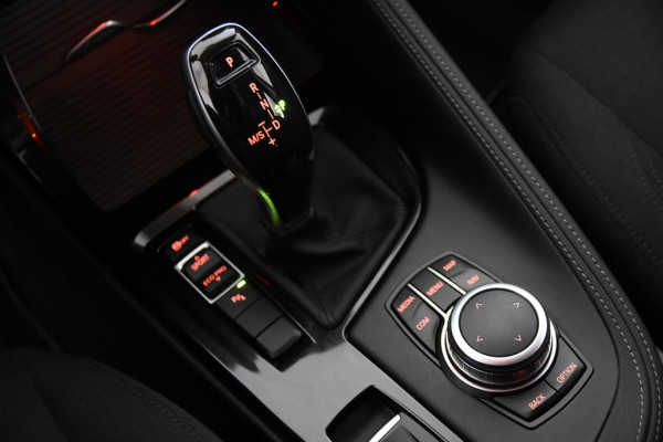 BMW X2 sDrive18i Automaat *1ste Eigenaar*Navigatie*Stoelverwarming*PDC*