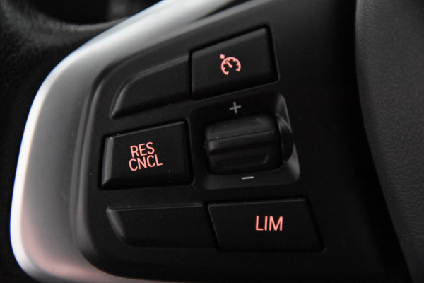 BMW X2 sDrive18i Automaat *1ste Eigenaar*Navigatie*Stoelverwarming*PDC*