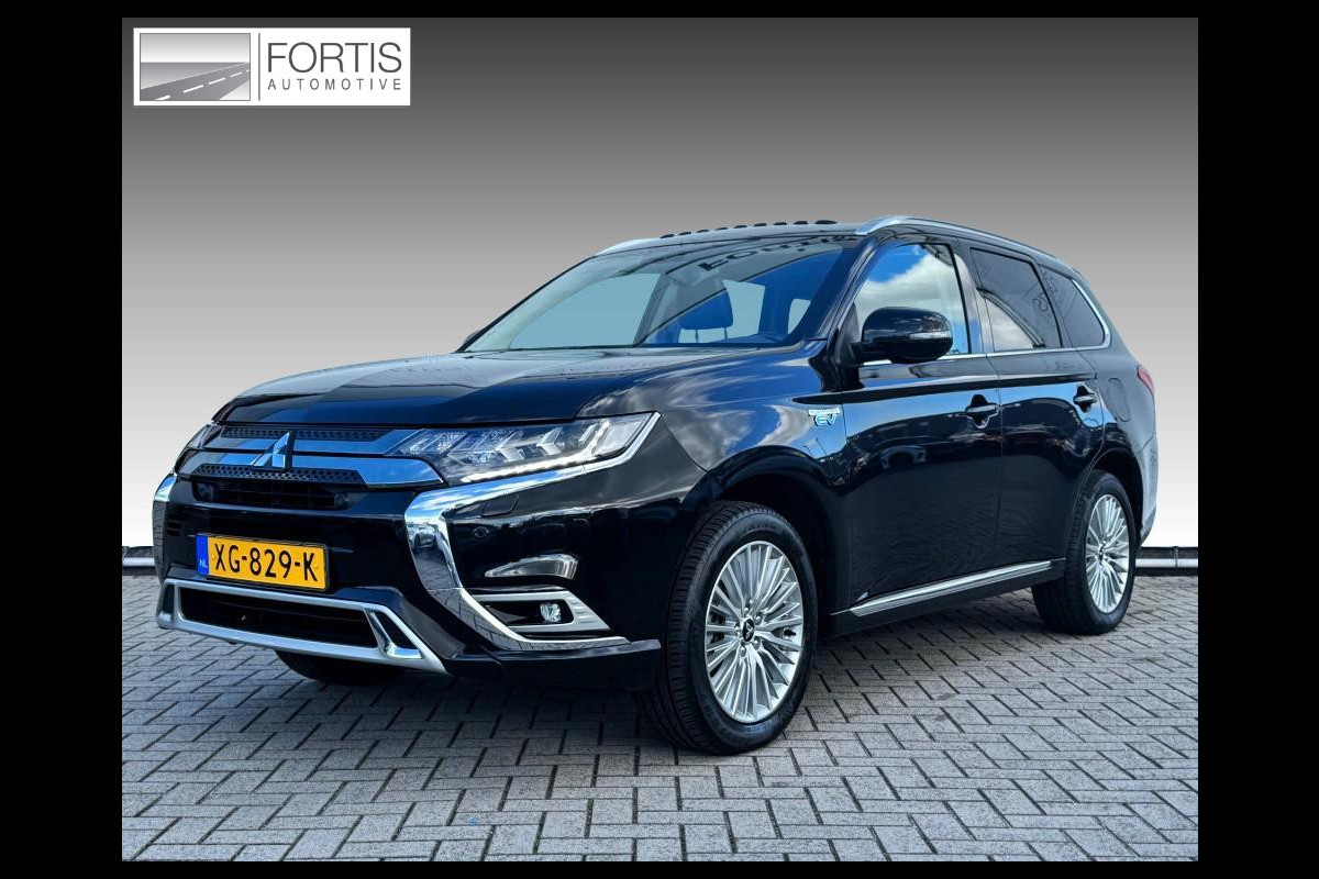Mitsubishi Outlander 2.4 PHEV Intense+ TREKHAAK | PANODAK |