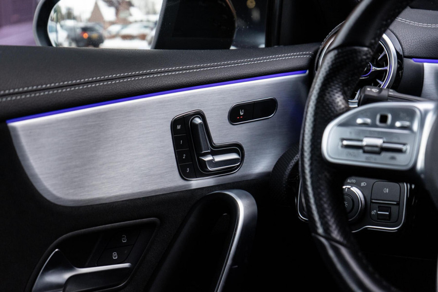 Mercedes-Benz A-Klasse 250 e AMG Line Pano / Burmester / Memory