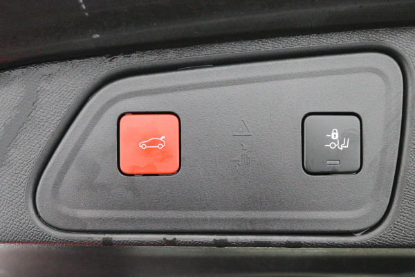 Peugeot 3008 1.2 Allure*130PK*ECC*CRUISE*NAVI*CARPLAY*