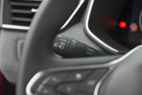 Renault Clio TCe 90 GPF Techno | 360 Camera | Adaptieve Cruise Control | 9.3 Inch Groot Scherm