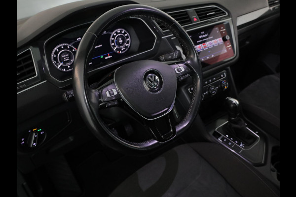 Volkswagen Tiguan 1.4 TSI ACT Highline 150pk DSG| digital display| Navi | 18'LM-velgen| extra getint glas
