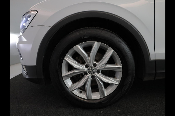 Volkswagen Tiguan 1.4 TSI ACT Highline 150pk DSG| digital display| Navi | 18'LM-velgen| extra getint glas