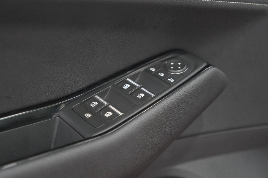 Renault Austral 1.2 E-Tech Full Hybrid 200 Techno | 1500 KG Trekgewicht | 360 Camera | Panoramadak | Adaptieve Cruise Control