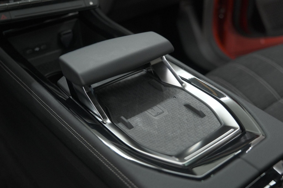 Renault Austral 1.2 E-Tech Full Hybrid 200 Techno | 1500 KG Trekgewicht | 360 Camera | Panoramadak | Adaptieve Cruise Control