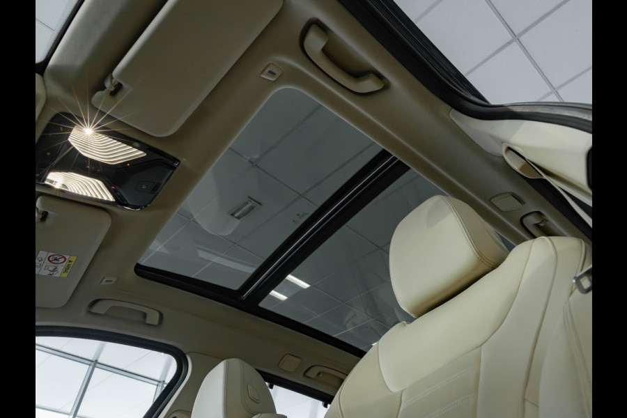 BMW X3 xDrive30i xLine - Pano - Trekhaak - Memoryzetel - Camera - Head-Up