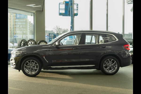 BMW X3 xDrive30i xLine - Pano - Trekhaak - Memoryzetel - Camera - Head-Up