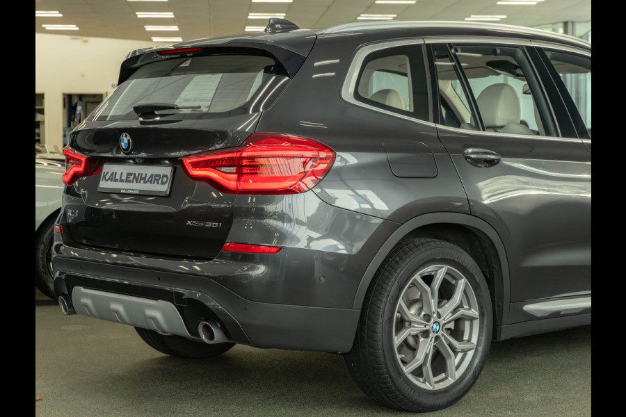 BMW X3 xDrive30i xLine - Pano - Trekhaak - Memoryzetel - Camera - Head-Up