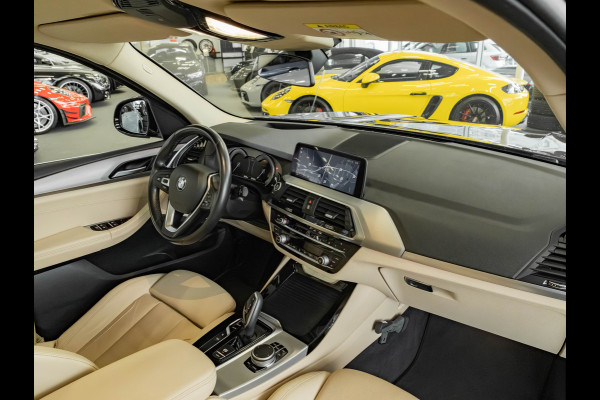 BMW X3 xDrive30i xLine - Pano - Trekhaak - Memoryzetel - Camera - Head-Up