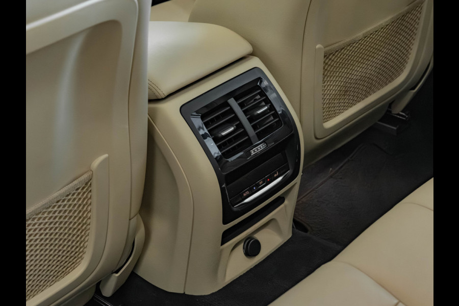 BMW X3 xDrive30i xLine - Pano - Trekhaak - Memoryzetel - Camera - Head-Up