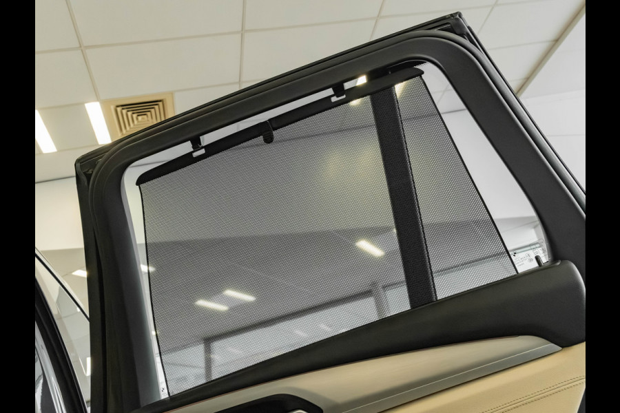 BMW X3 xDrive30i xLine - Pano - Trekhaak - Memoryzetel - Camera - Head-Up