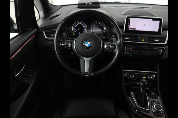 BMW 2 Serie Active Tourer 225xe iPerformance Luxury Line | Panoramadak | Stoelverwarming | Leder | Head-Up | Carplay | Stuurverwarming | Full LED | Harman/Kardon | Navigatie | Keyless | PHEV | Plug In
