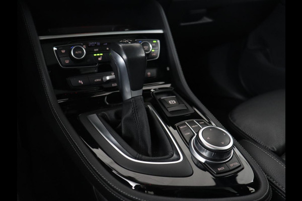BMW 2 Serie Active Tourer 225xe iPerformance Luxury Line | Panoramadak | Stoelverwarming | Leder | Head-Up | Carplay | Stuurverwarming | Full LED | Harman/Kardon | Navigatie | Keyless | PHEV | Plug In