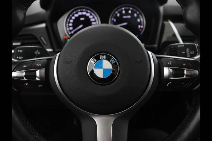 BMW 2 Serie Active Tourer 225xe iPerformance Luxury Line | Panoramadak | Stoelverwarming | Leder | Head-Up | Carplay | Stuurverwarming | Full LED | Harman/Kardon | Navigatie | Keyless | PHEV | Plug In