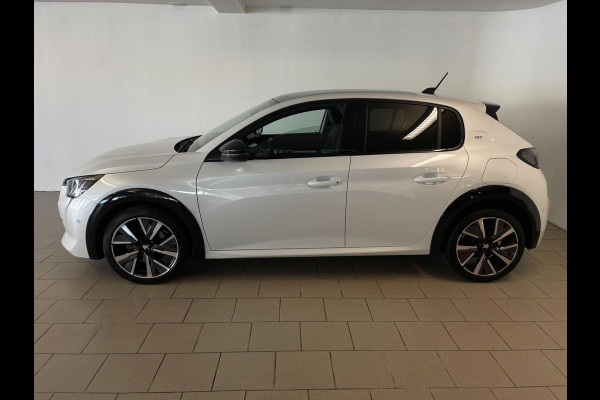 Peugeot 208 1.2 PureTech GT Pack PANO AIRCO NAVI CRUISE BLUETOOTH LED PARELMOER PRIVACYGLAS ZEER NETTE AUTO
