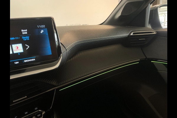 Peugeot 208 1.2 PureTech GT Pack PANO AIRCO NAVI CRUISE BLUETOOTH LED PARELMOER PRIVACYGLAS ZEER NETTE AUTO
