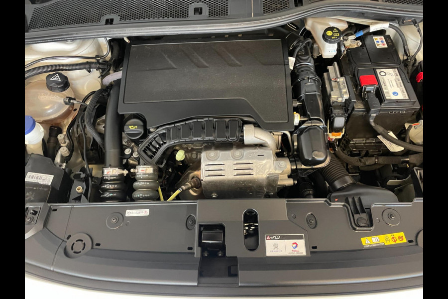 Peugeot 208 1.2 PureTech GT Pack PANO AIRCO NAVI CRUISE BLUETOOTH LED PARELMOER PRIVACYGLAS ZEER NETTE AUTO