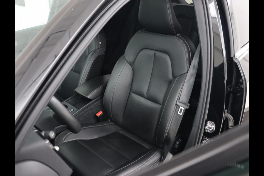 Volvo XC40 1.5 T4 Recharge Inscription | Leder | Stoel & stuurverwarming | Camera | Carplay | Navigatie | 18'' | Cruise control | Full LED | PHEV | Plug In