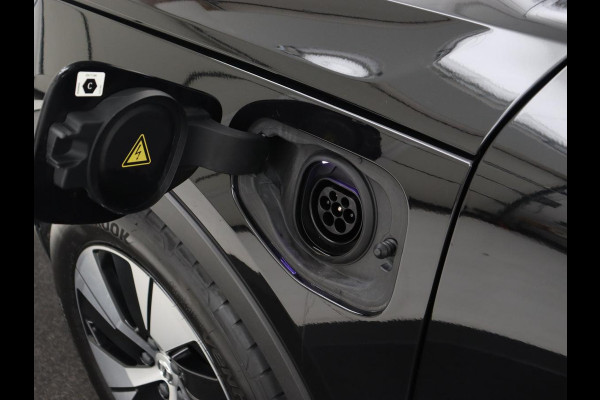 Volvo XC40 1.5 T4 Recharge Inscription | Leder | Stoel & stuurverwarming | Camera | Carplay | Navigatie | 18'' | Cruise control | Full LED | PHEV | Plug In
