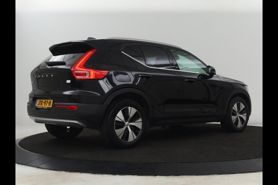 Volvo XC40 1.5 T4 Recharge Inscription | Leder | Stoel & stuurverwarming | Camera | Carplay | Navigatie | 18'' | Cruise control | Full LED | PHEV | Plug In