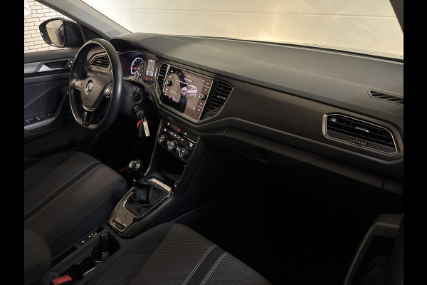 Volkswagen T-Roc TSI 115PK STYLE TREKHAAK/PDC/NAVI/ACC