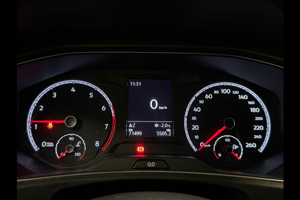 Volkswagen T-Roc TSI 115PK STYLE TREKHAAK/PDC/NAVI/ACC