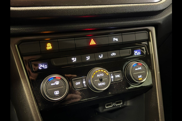 Volkswagen T-Roc TSI 115PK STYLE TREKHAAK/PDC/NAVI/ACC