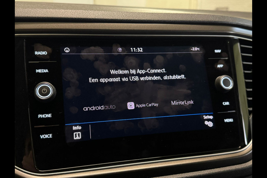 Volkswagen T-Roc TSI 115PK STYLE TREKHAAK/PDC/NAVI/ACC