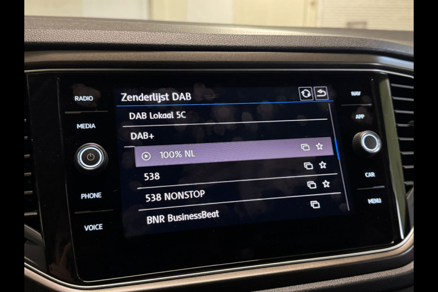 Volkswagen T-Roc TSI 115PK STYLE TREKHAAK/PDC/NAVI/ACC