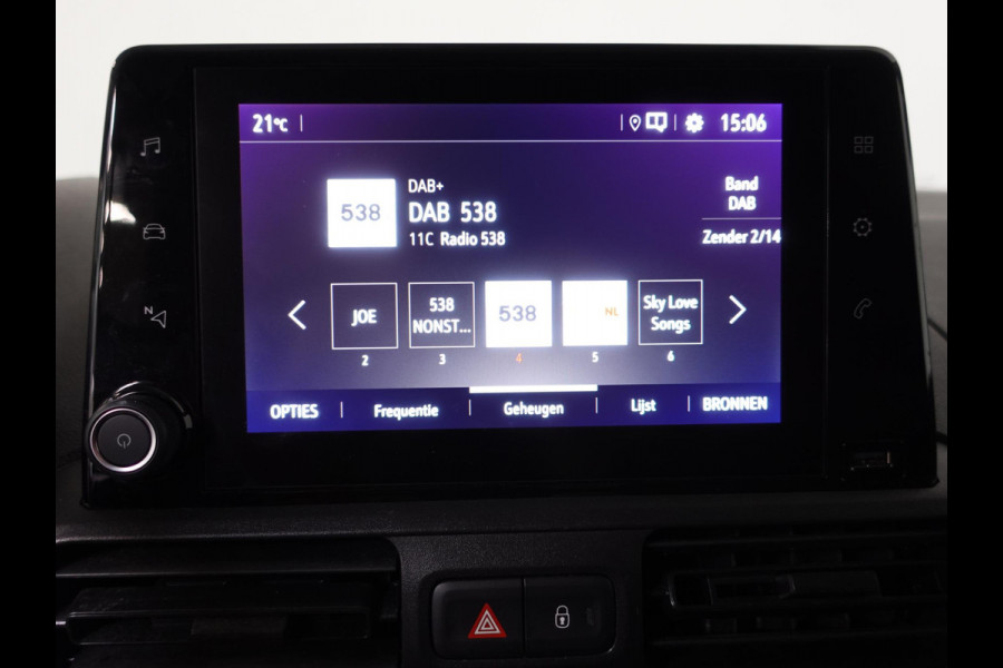 Opel Combo 102pk L1H1 Navi Apple Carplay/Android Auto Trekhaak Cruise Control Airco Parkeersensoren