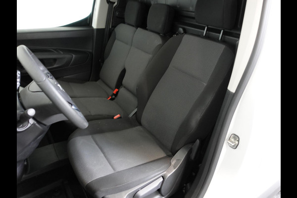 Opel Combo 102pk L1H1 Navi Apple Carplay/Android Auto Trekhaak Cruise Control Airco Parkeersensoren